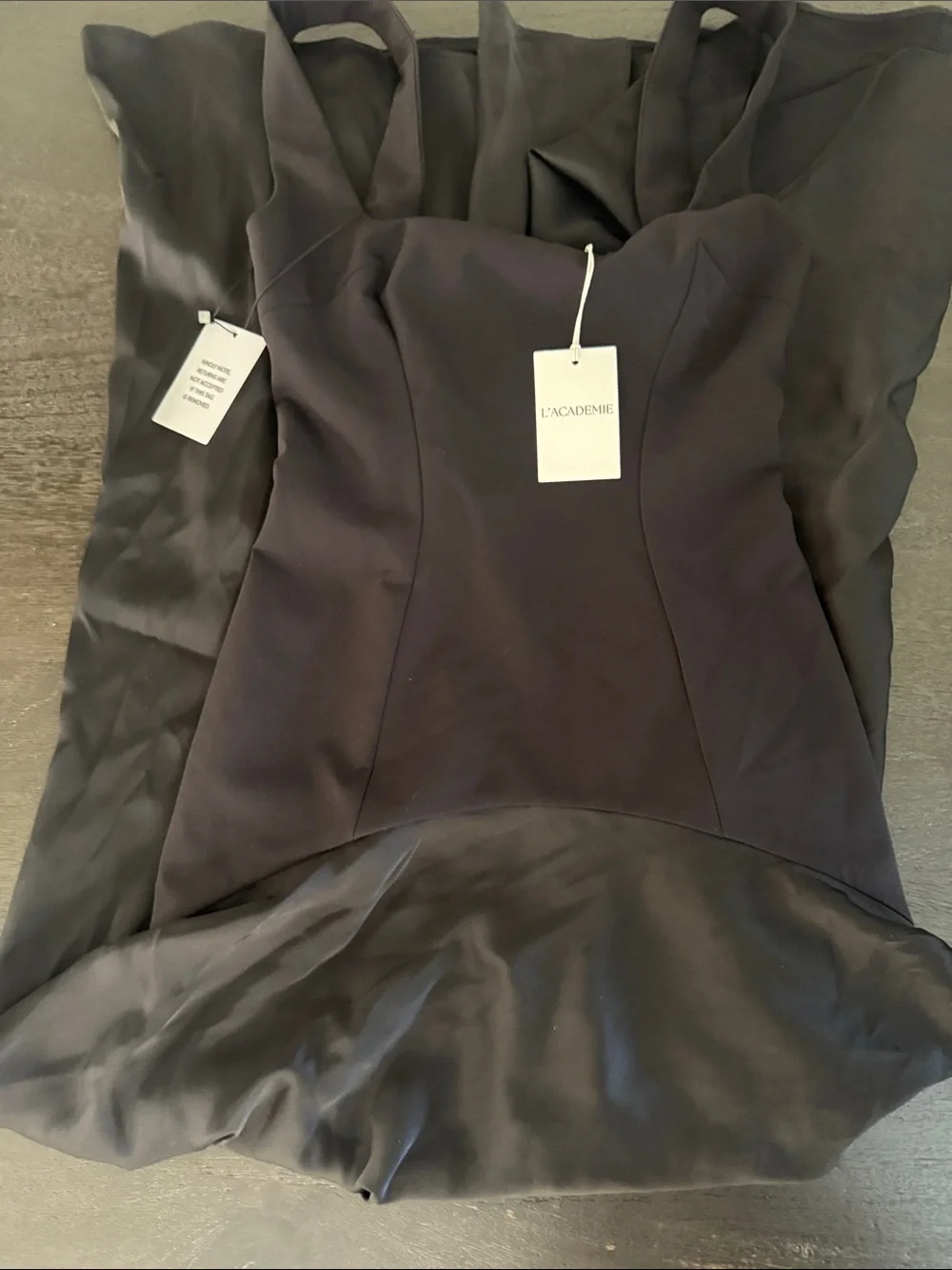 L’academie Sidney Gown - Picture 5 of 7